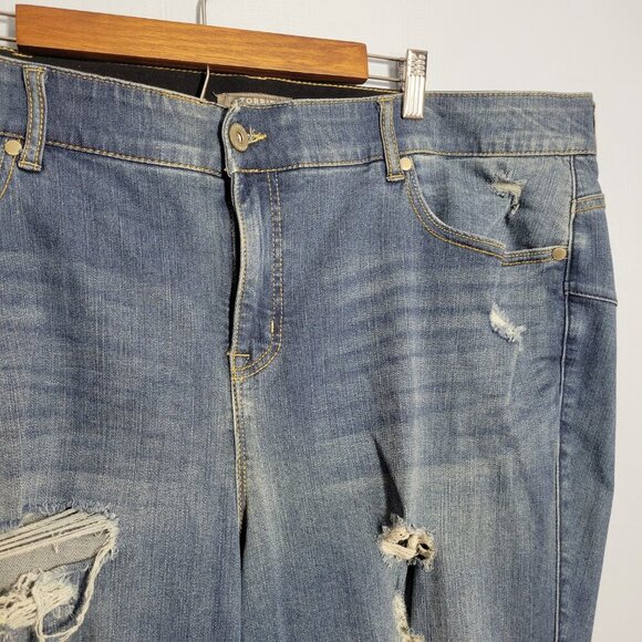 Torrid 24T Medium Wash Denim Blue Ripped Faded Distressed Stretch Skinny Jeans - Picture 5 of 10